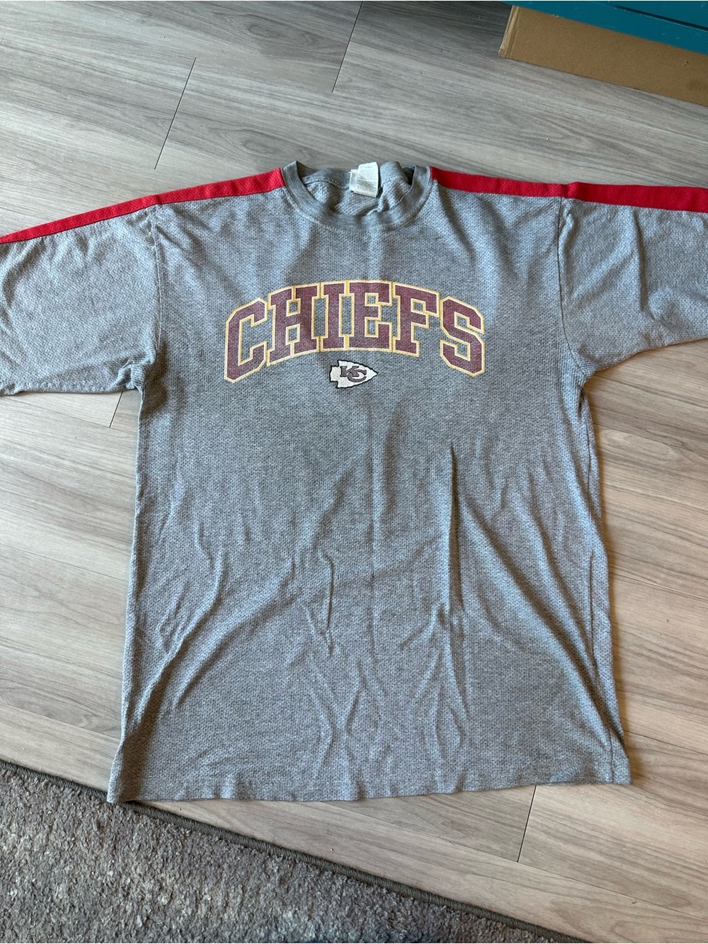 Vintage Kansas City Chiefs Grey Jersey Style Tshirt Mens XL